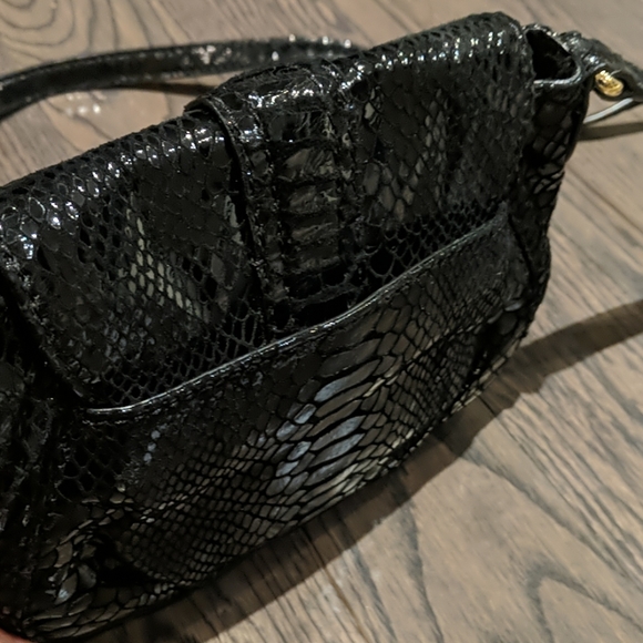 Authentic Michael Kors crossbody - Picture 4 of 6